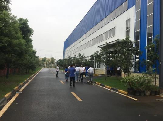 华禹护栏荆州公司组织员工赴湖北山洪食品机械厂学习交流