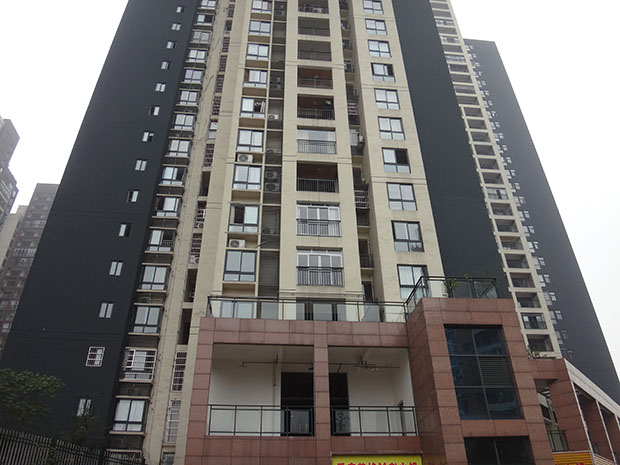 屋顶锌钢栏杆需要做防雷接地吗